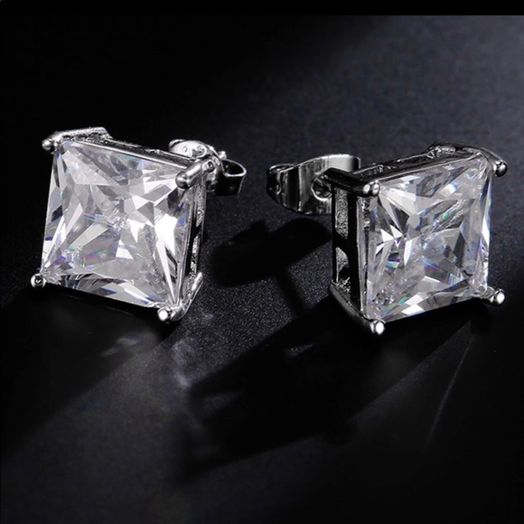 Princess cut 11mm CZ silver stud - Picture 2 of 4